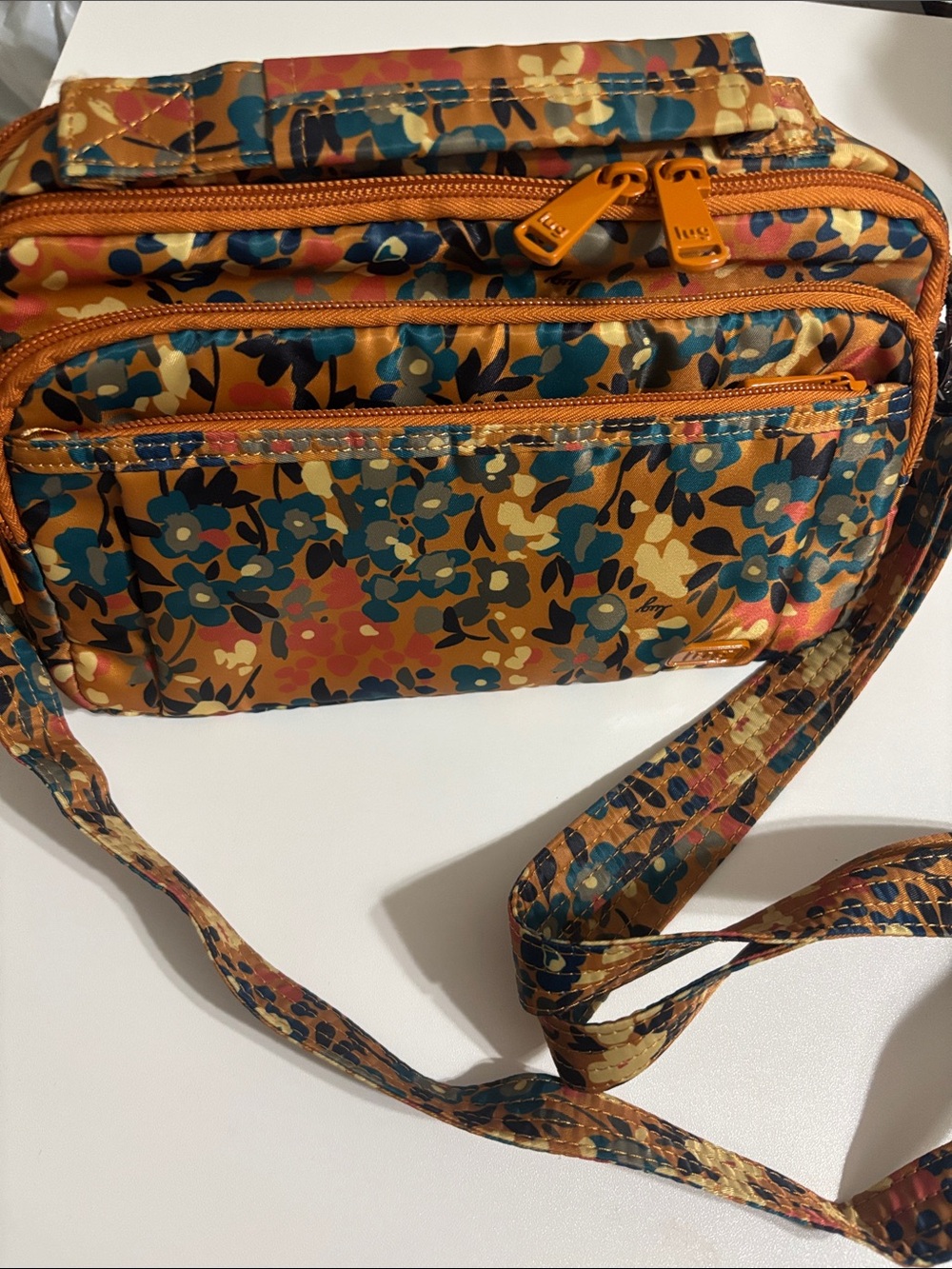 Lug Scoop Crossbody Bag